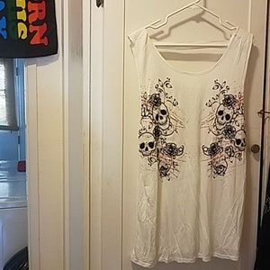 Skull tank